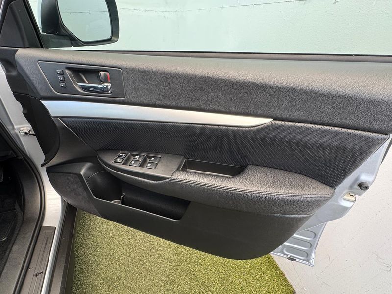 2014 Subaru Outback 2.0D Premium 4GEN Auto AWD MY14 Photo 14