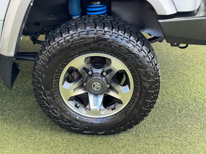 2018 Toyota Landcruiser GXL Manual 4x4 Photo 23