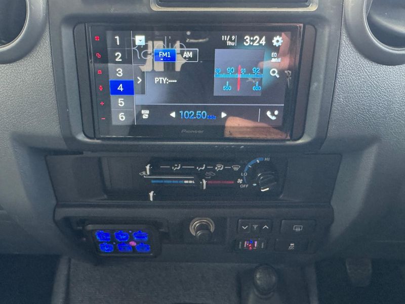 2018 Toyota Landcruiser GXL Manual 4x4 Photo 4