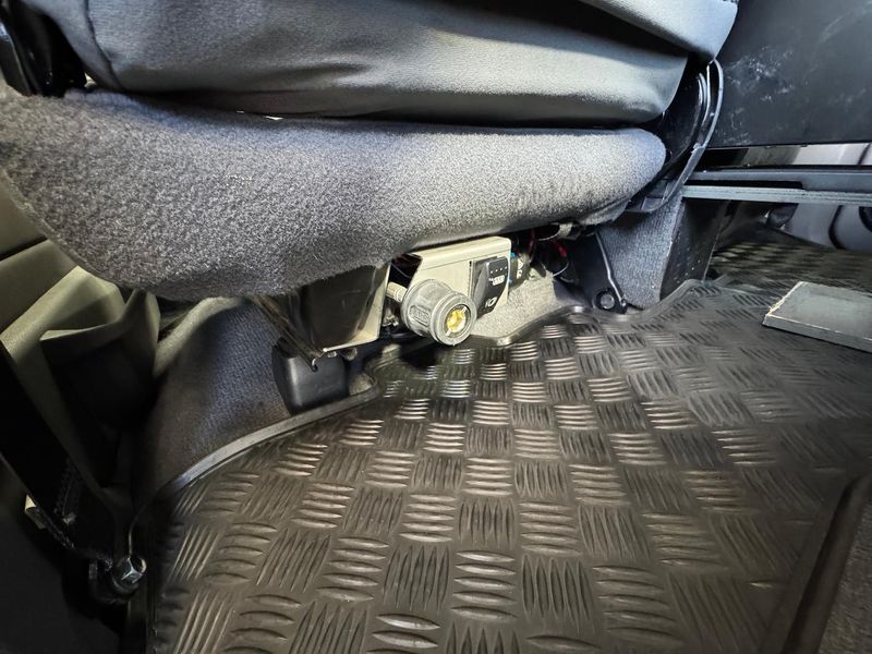 2018 Toyota Landcruiser GXL Manual 4x4 Photo 24