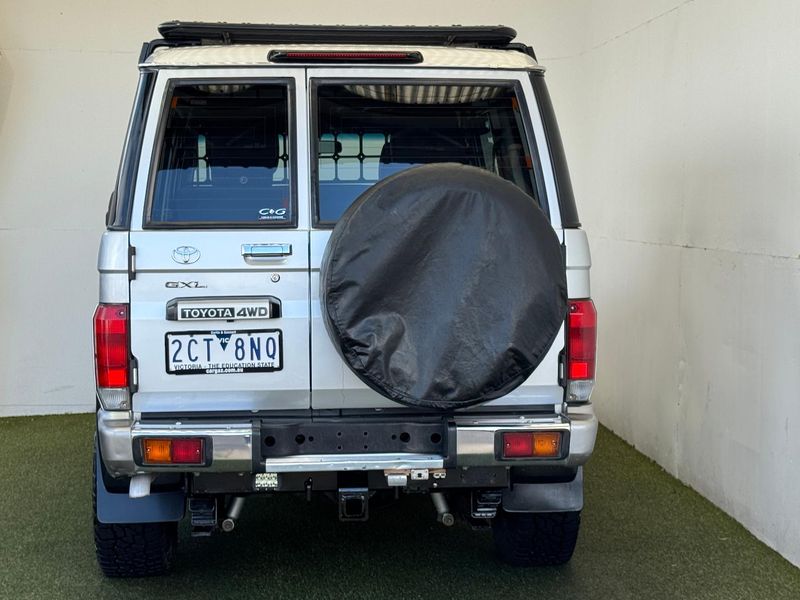 2018 Toyota Landcruiser GXL Manual 4x4 Photo 15