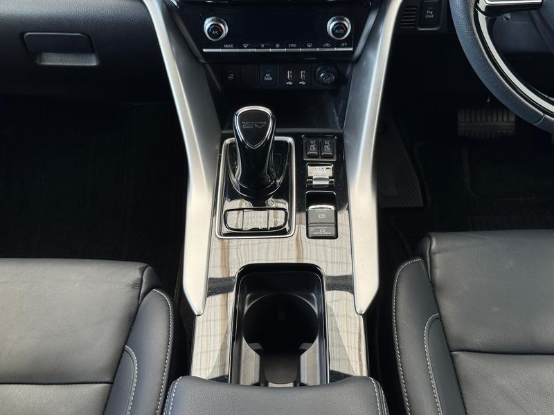 2024 Mitsubishi Eclipse Cross PHEV Exceed YB Auto AWD MY24 Photo 31