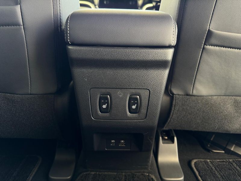 2024 Mitsubishi Eclipse Cross PHEV Exceed YB Auto AWD MY24 Photo 27