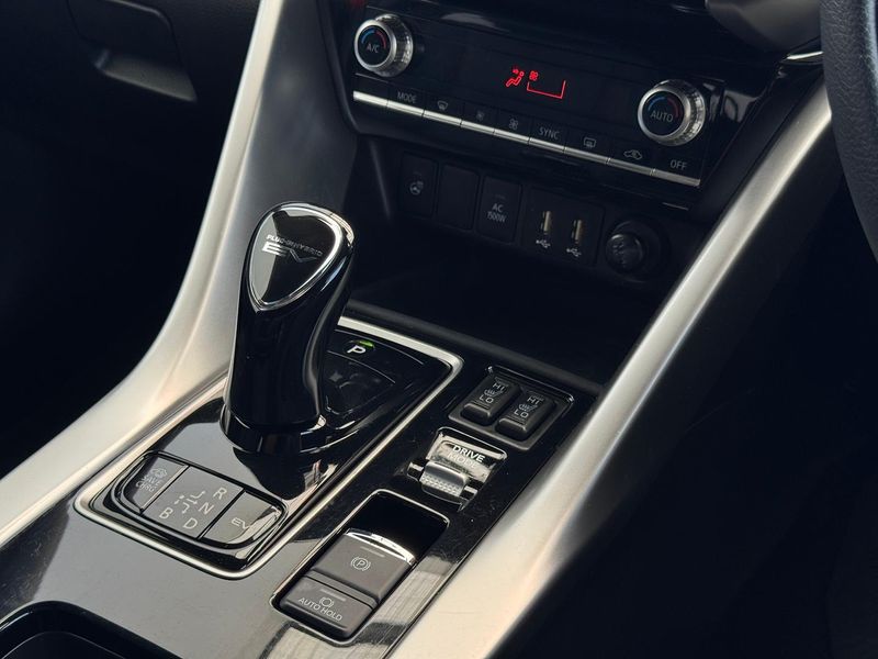 2024 Mitsubishi Eclipse Cross PHEV Exceed YB Auto AWD MY24 Photo 29