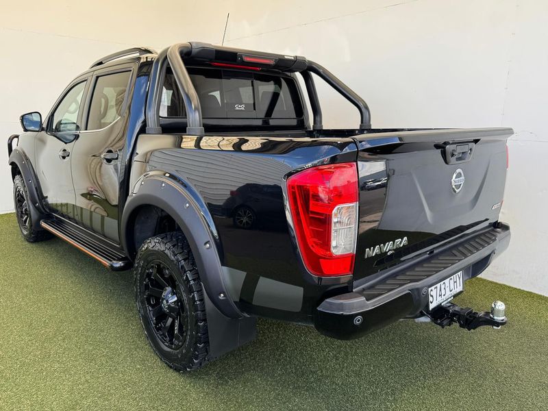 2020 Nissan Navara N-TREK D23 Series 4 Manual 4x4 Dual Cab Photo 3