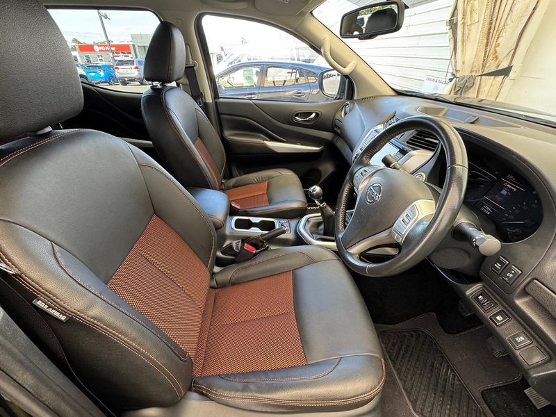 2020 Nissan Navara N-TREK D23 Series 4 Manual 4x4 Dual Cab Photo 9