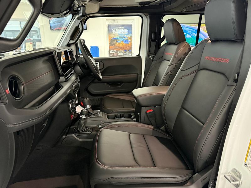 2025 Jeep Wrangler Unlimited Rubicon Auto 4x4 MY25 Photo 28
