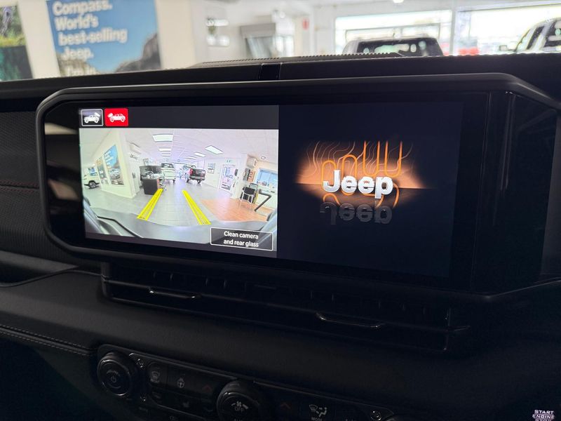 2025 Jeep Wrangler Unlimited Rubicon Auto 4x4 MY25 Photo 25